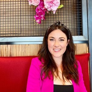 Meet your Posher, Mia